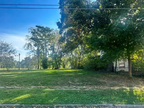 1884 N Campbell Ave, Springfield, MO 65803 photo 1