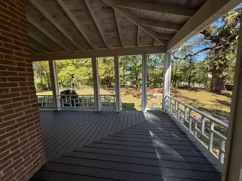Exterior - 135 S 8th St, Mammoth Spring, AR 72554 photo 10 of 15