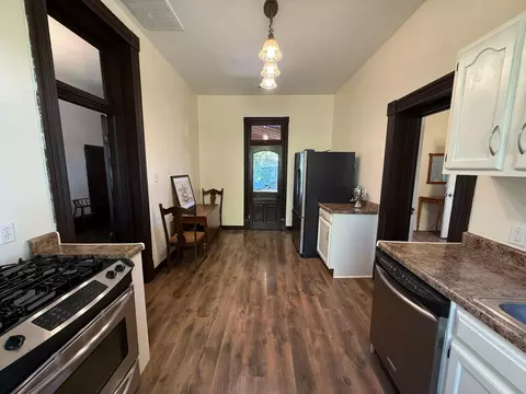 Kitchen - 135 S 8th St, Mammoth Spring, AR 72554 photo 4 of 4