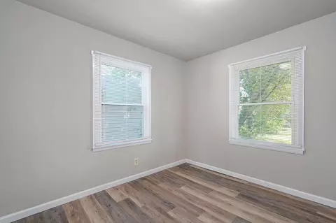 Bedroom - 852 S New Ave, Springfield, MO 65806 photo 2 of 2
