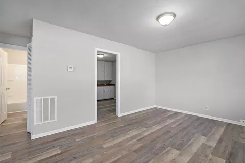 Living - 852 S New Ave, Springfield, MO 65806 photo 3 of 3
