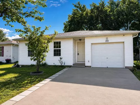Exterior - 222 N Westport Ave, Springfield, MO 65802 photo 2 of 9