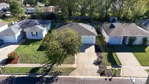 View/Area - 222 N Westport Ave, Springfield, MO 65802 photo 3 of 5
