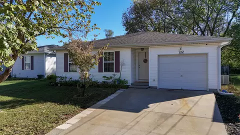 Exterior - 222 N Westport Ave, Springfield, MO 65802 photo 8 of 9
