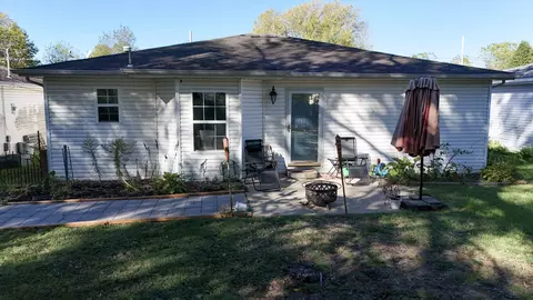 Exterior - 222 N Westport Ave, Springfield, MO 65802 photo 7 of 9