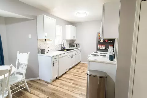 Kitchen - 222 N Westport Ave, Springfield, MO 65802 photo 3 of 5