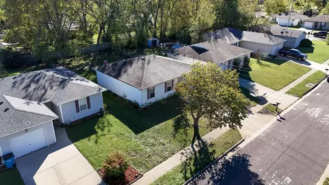 View/Area - 222 N Westport Ave, Springfield, MO 65802 photo 5 of 5