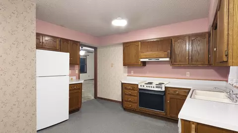 600 E Chestnut St, Bolivar, MO 65613 photo 4