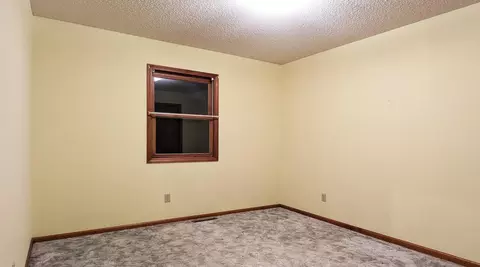 600 E Chestnut St, Bolivar, MO 65613 photo 12