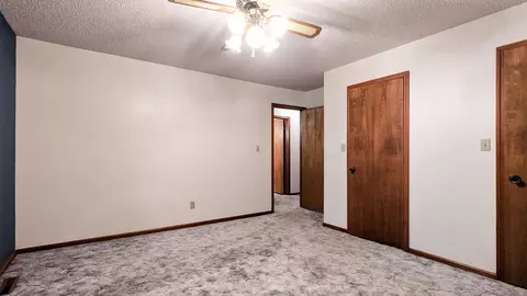 600 E Chestnut St, Bolivar, MO 65613 photo 9