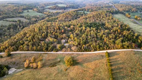 18927 Rocky Top Rd, Elk Creek, MO 65464