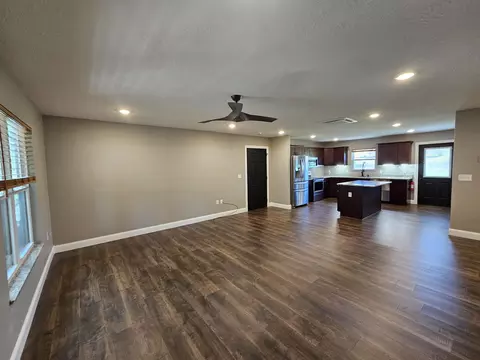 Living - 912 Posey St, Ava, MO 65608 photo 2 of 4