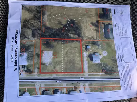 214 S Wall St #1, Mountain Grove, MO 65711
