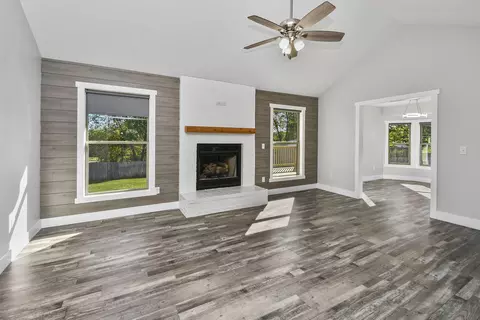 820 S Barwick Pl, Willard, MO 65781 photo 5