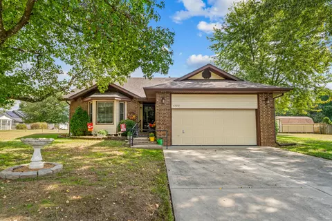 4700 N 16th St, Ozark, MO 65721