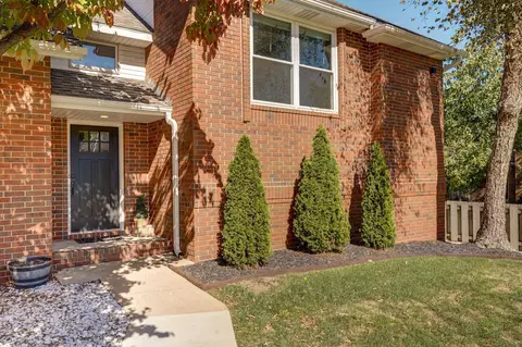 1117 W Woodhaven St, Springfield, MO 65810 photo 5