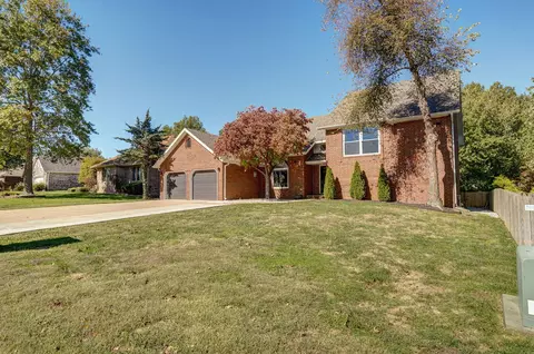 1117 W Woodhaven St, Springfield, MO 65810 photo 3