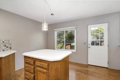 1117 W Woodhaven St, Springfield, MO 65810 photo 14