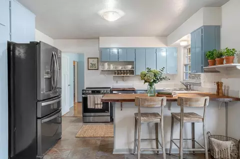Kitchen - 209 Mcfarland St, Branson, MO 65616 photo 1 of 8