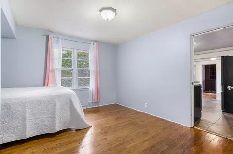Bedroom - 209 Mcfarland St, Branson, MO 65616 photo 7 of 12