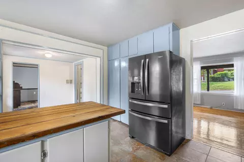 Kitchen - 209 Mcfarland St, Branson, MO 65616 photo 5 of 8