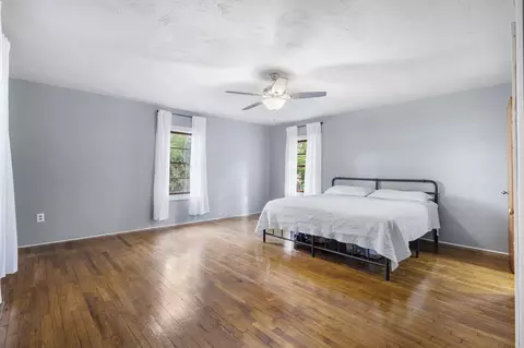 Bedroom - 209 Mcfarland St, Branson, MO 65616 photo 2 of 12