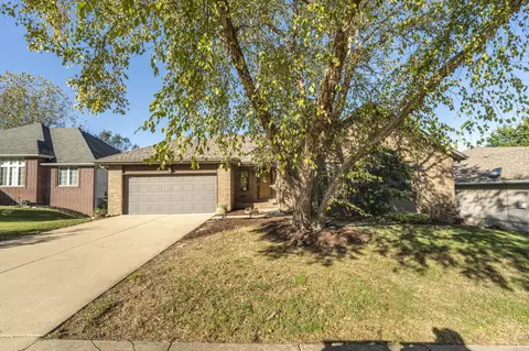 5615 S Newton Ave, Springfield, MO 65810