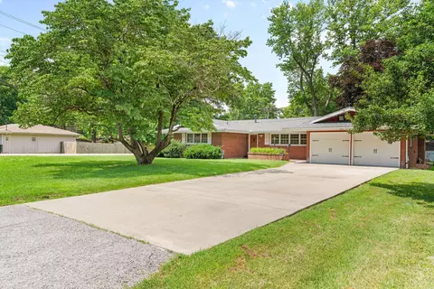 1159 S Belcrest Ave, Springfield, MO 65804 photo 4