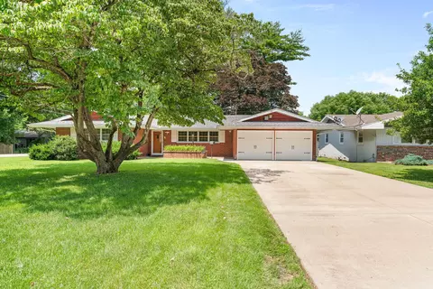 1159 S Belcrest Ave, Springfield, MO 65804 photo 3