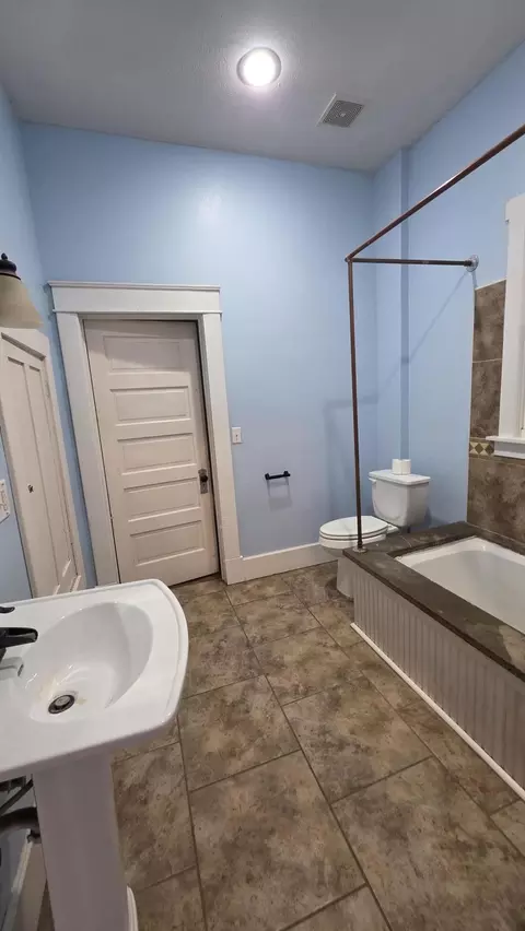 747 S Broadway Ave, Springfield, MO 65806 photo 12