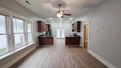 747 S Broadway Ave, Springfield, MO 65806 photo 4