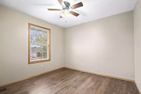 2406 W Heritage Dr, Ozark, MO 65721 photo 14