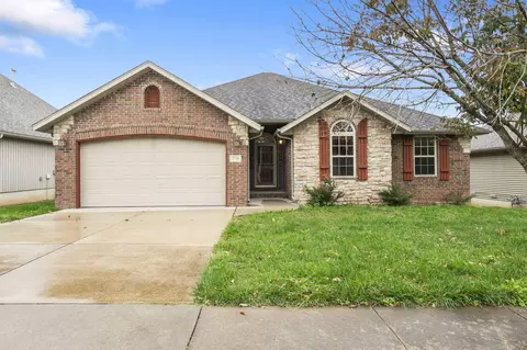3730 W Rockwood St, Springfield, MO 65807