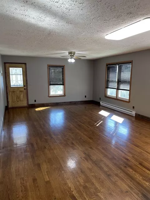 Living - 801 Patton Ave, Cabool, MO 65689 photo 6 of 6
