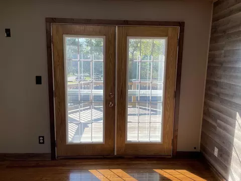 Entry Way - 801 Patton Ave, Cabool, MO 65689 photo 5 of 5