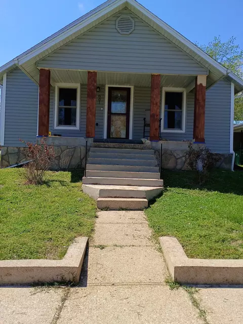 801 Patton Ave, Cabool, MO 65689