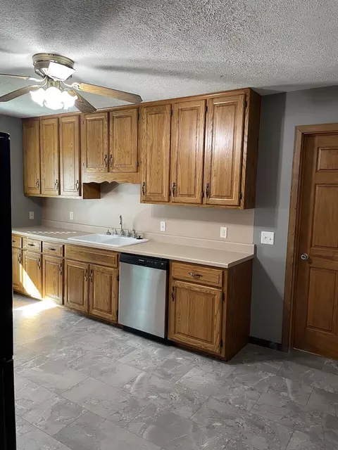 Kitchen - 801 Patton Ave, Cabool, MO 65689 photo 1 of 3