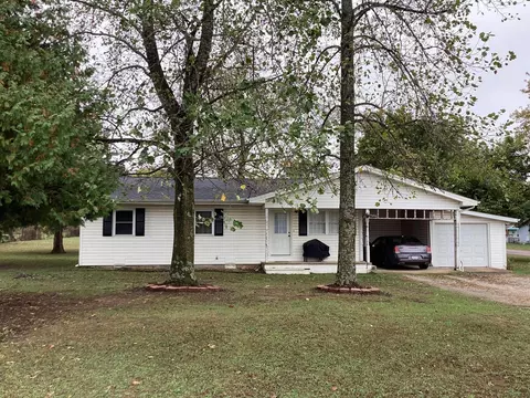 400 E Clouse St, Mountain Grove, MO 65711 photo 1
