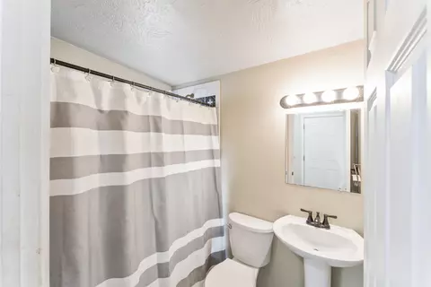 2026 N Prospect Ave, Springfield, MO 65803 photo 11