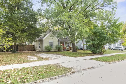 2026 N Prospect Ave, Springfield, MO 65803 photo 3