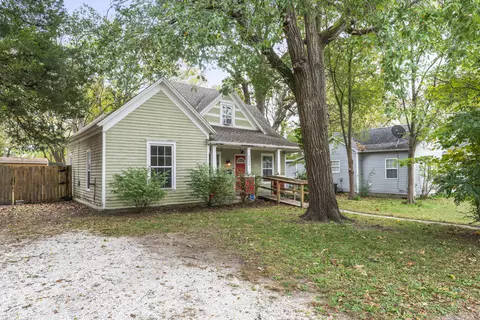 2026 N Prospect Ave, Springfield, MO 65803 photo 2