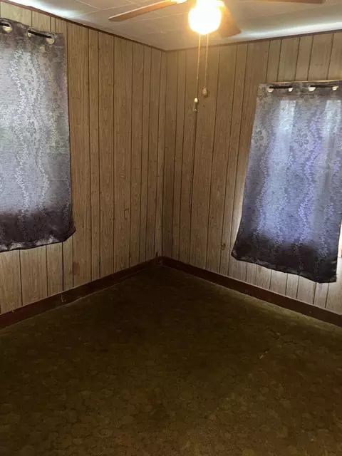 Bedroom - 205 W Hamilton Ave, Ava, MO 65608 photo 3 of 3