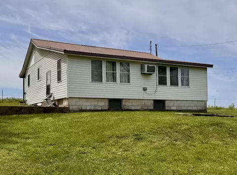 205 W Hamilton Ave, Ava, MO 65608