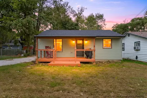 2217 N Grace Ave, Springfield, MO 65803