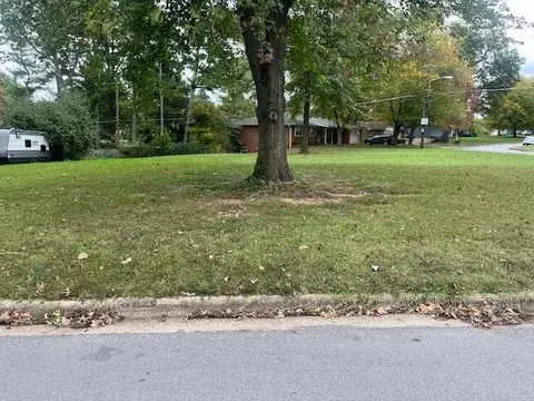 2957 E Rocklyn Rd, Springfield, MO 65804 photo 1