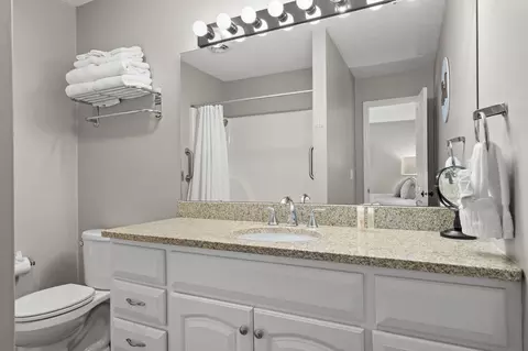 Bath - 112 Overlook Dr #3, Branson, MO 65616 photo 2 of 4