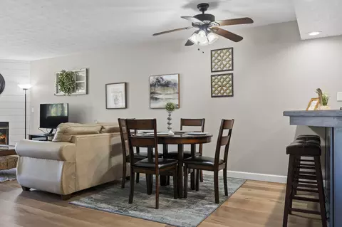 Dining - 112 Overlook Dr #3, Branson, MO 65616 photo 4 of 5