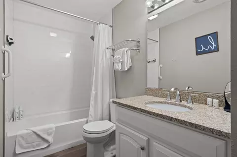 Bath - 112 Overlook Dr #3, Branson, MO 65616 photo 1 of 4