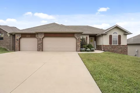 4401 N Toby Ave, Springfield, MO 65803 photo 1