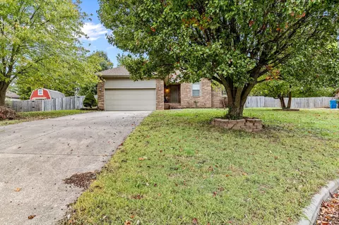 105 W Jacaranda Ave, Willard, MO 65781 photo 4